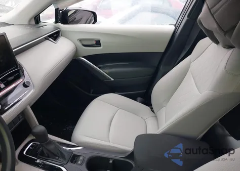 2024 Toyota Corolla Cross L z USA, uszkodzony, nr VIN 7MUAAAAG1RV101003